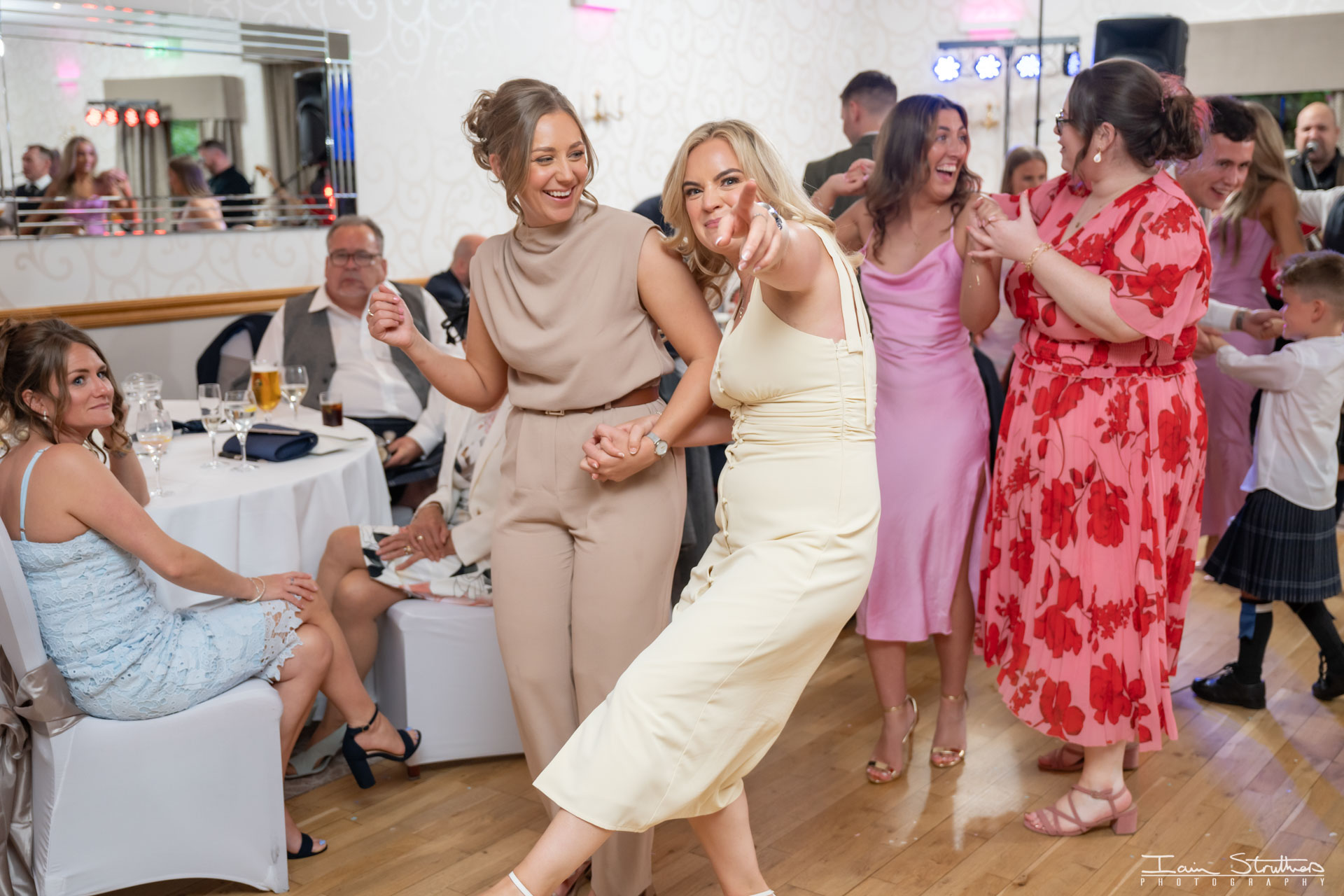 Allana & Paul wedding photograph 74