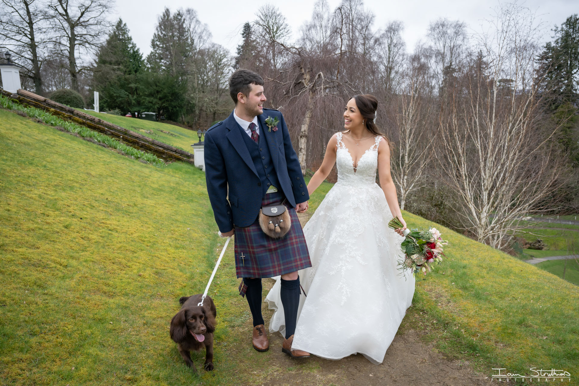 Rachel & Max wedding photograph 23
