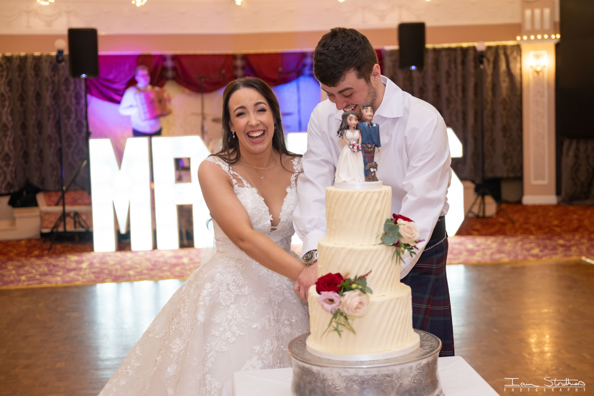 Rachel & Max wedding photograph 58