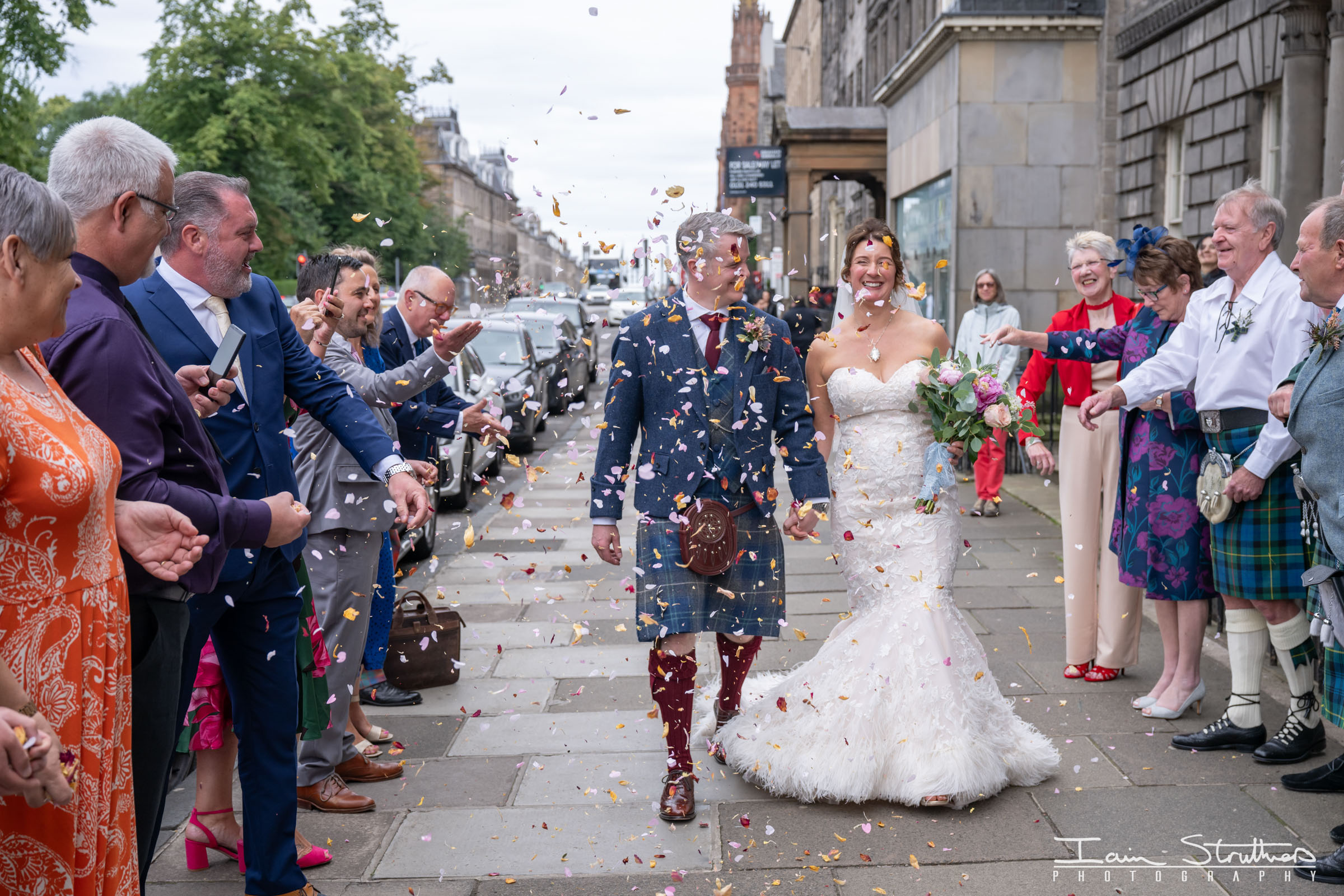 Rona & Ross wedding photograph 28