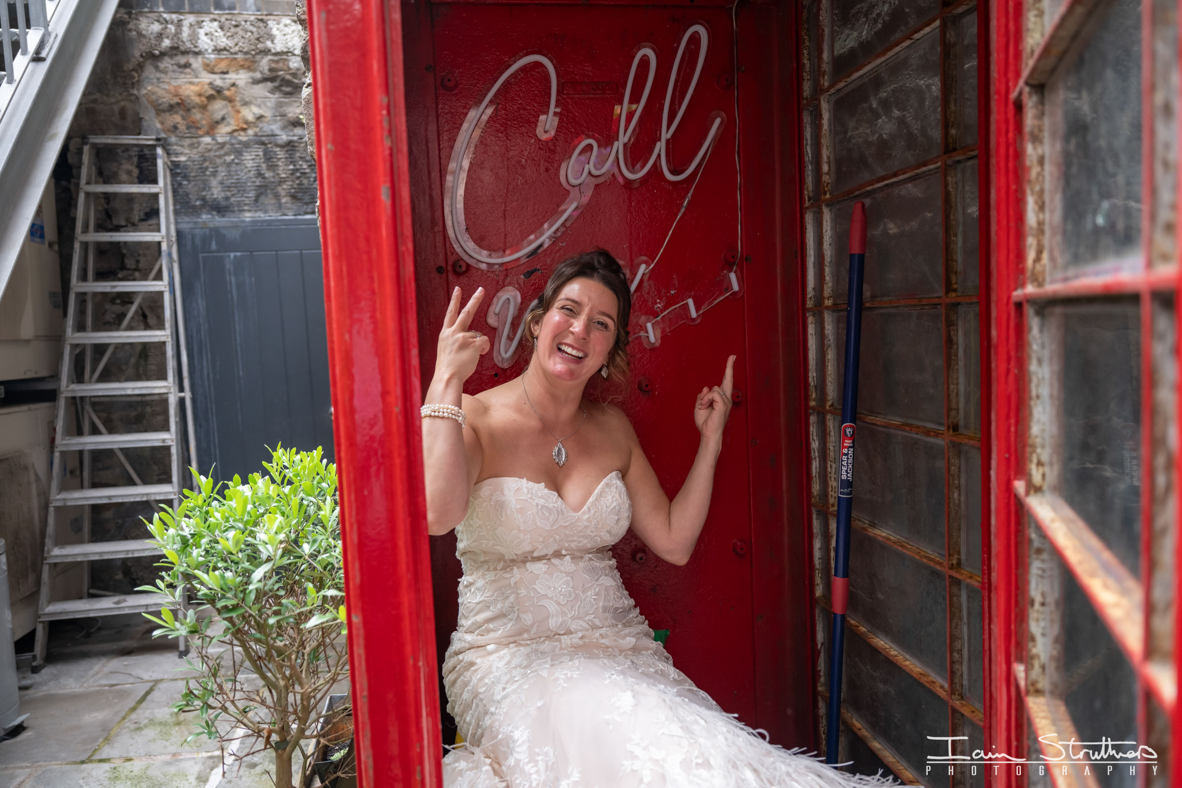 Rona & Ross wedding photograph 39