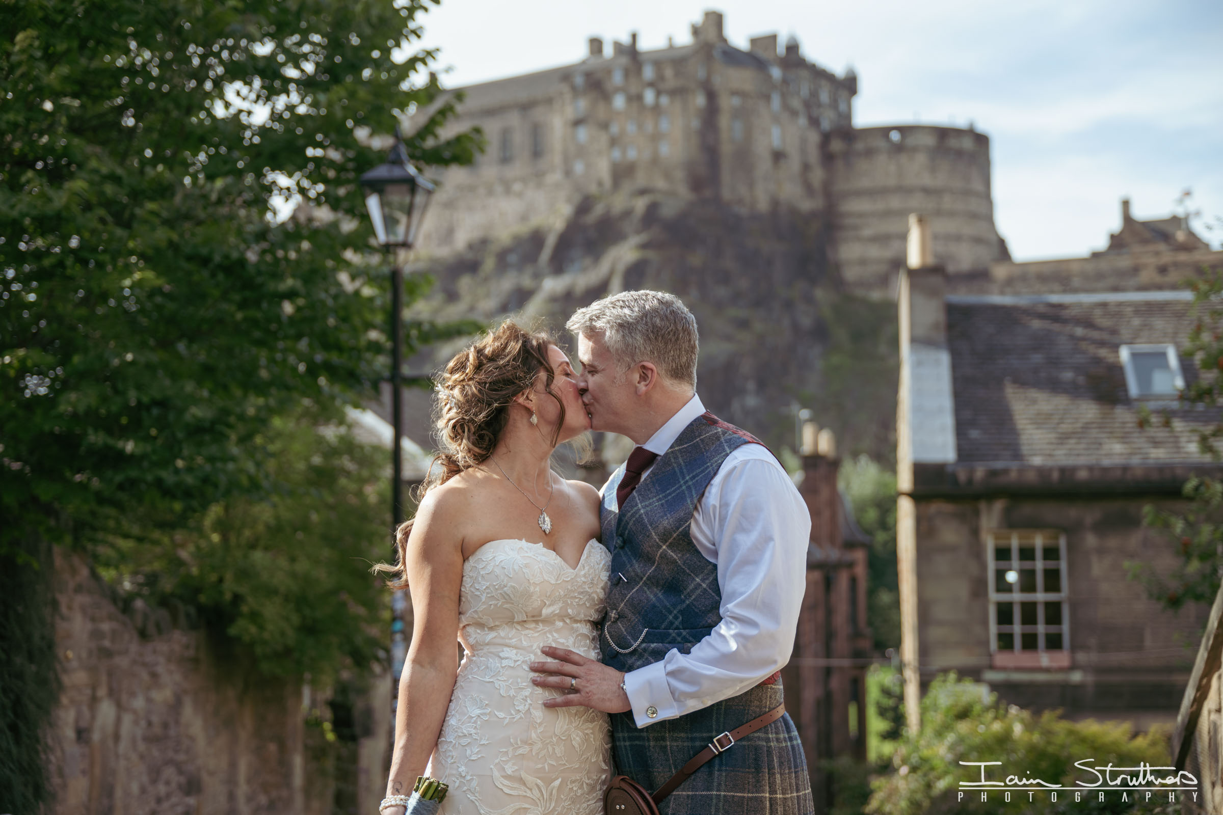 Rona & Ross wedding photograph 45