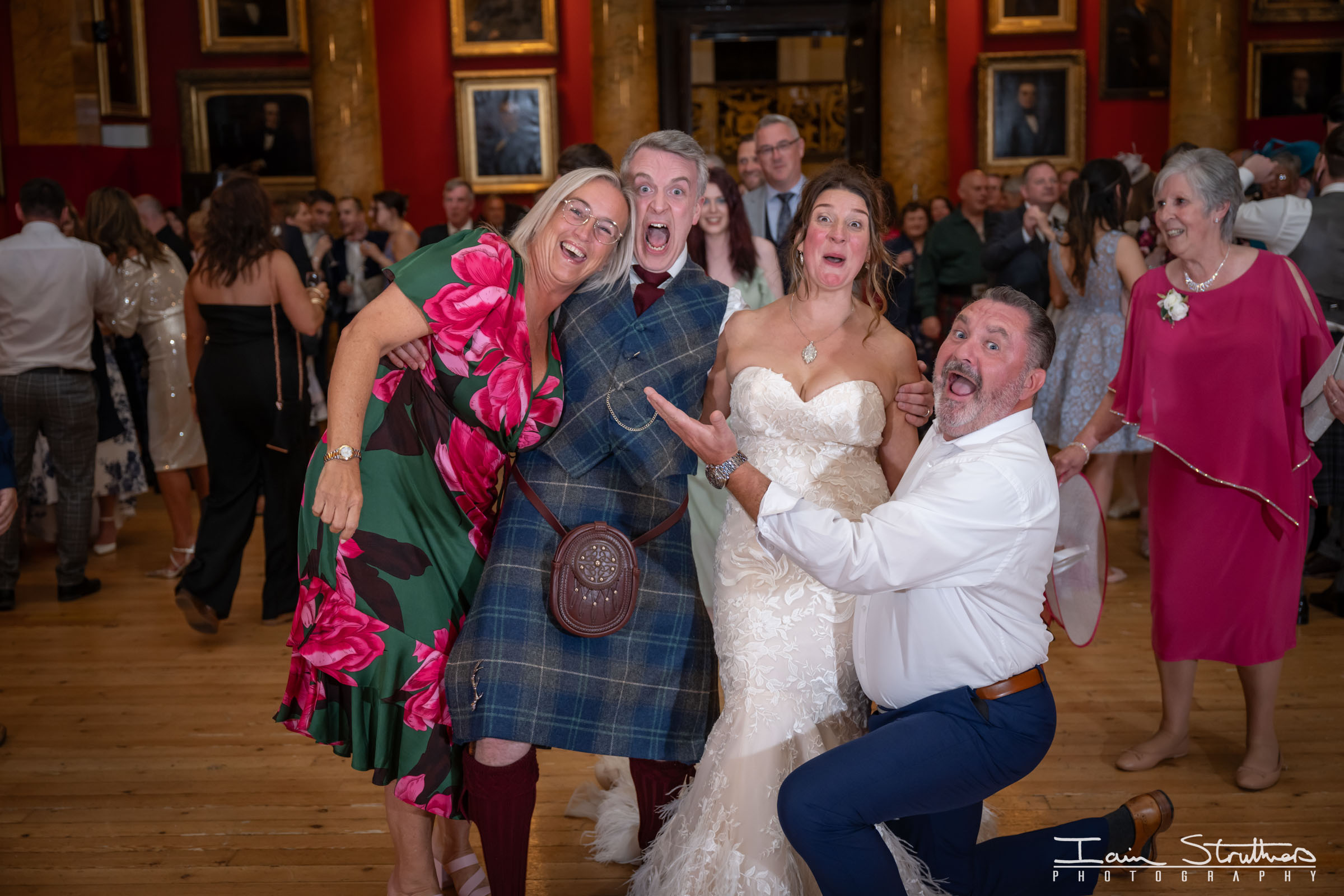 Rona & Ross wedding photograph 62
