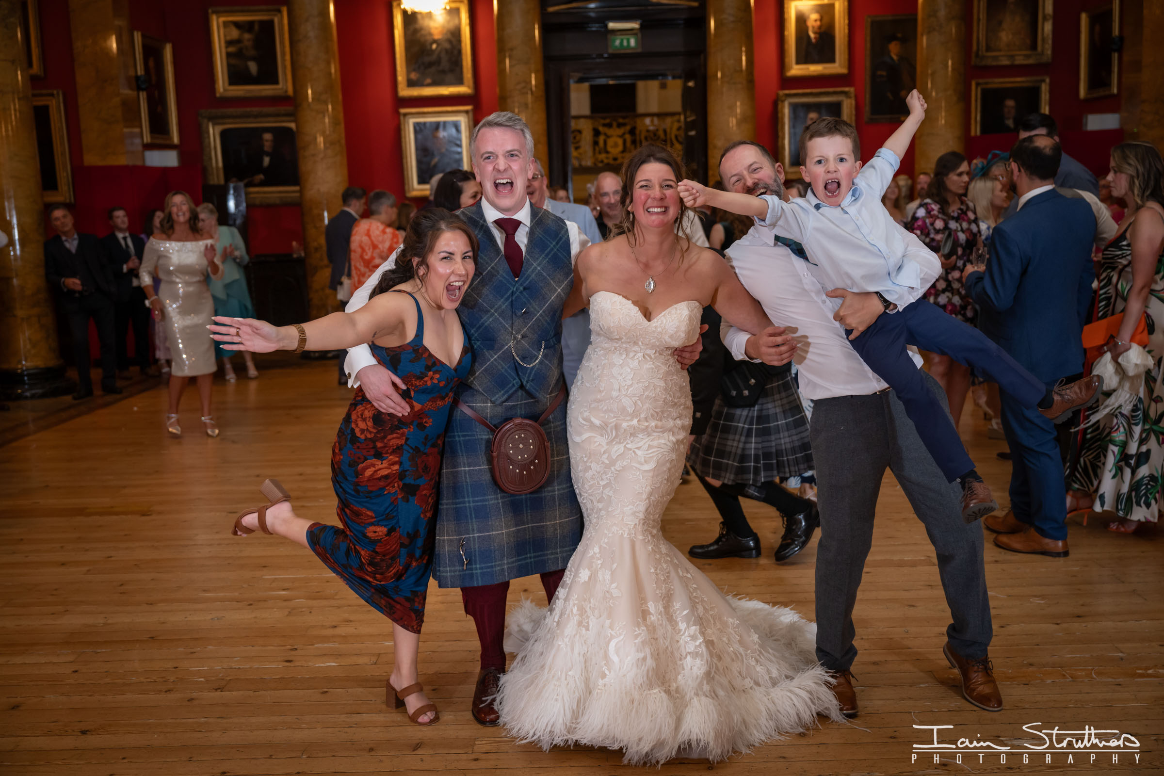 Rona & Ross wedding photograph 64