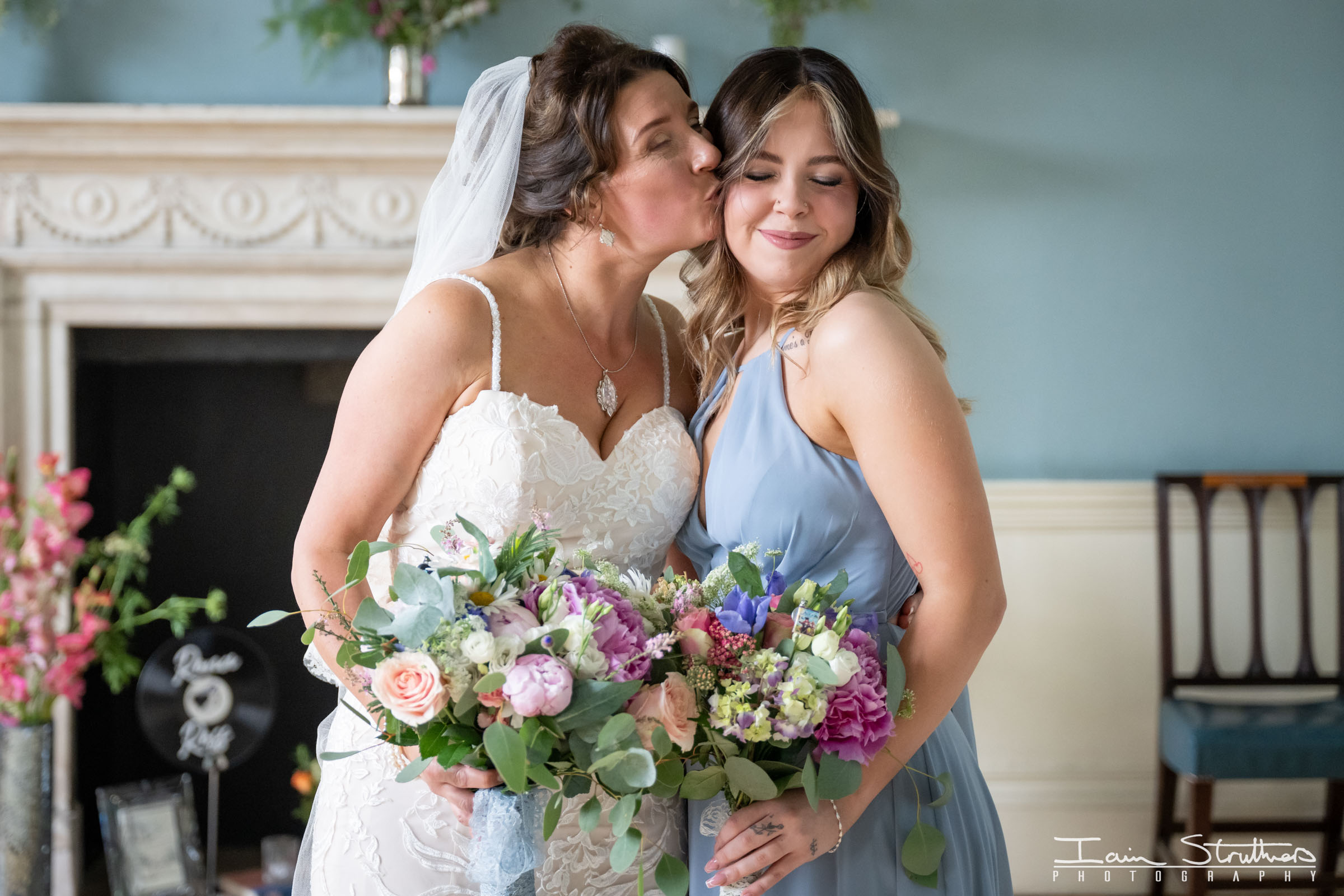 Rona & Ross wedding photograph 6